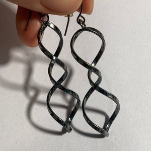 🍀 2 for $20 Dark Silver-Tone Swirl Dangle Earrings